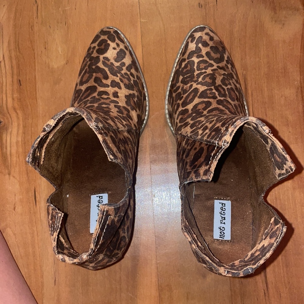 NOT RATED Tarim Leopard Booties - Picture 4 of 5